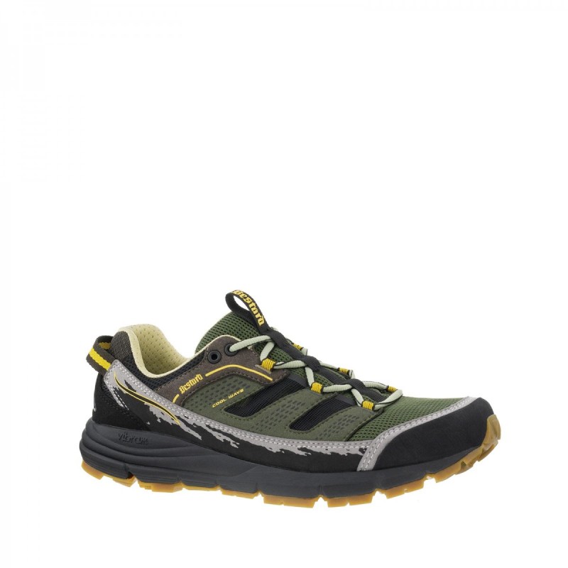 Zapatilla abierta y ultraligera, diseñada para quienes buscan máxima frescura y ventilación.