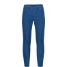 Jeggings confeccionados en material más grueso, para días fríos en la ciudad y en la roca.