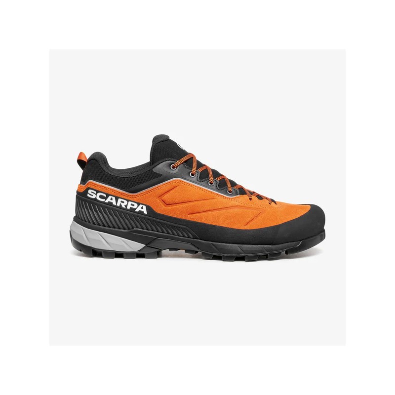 Zapato de protección con puntera ergonómica para aproximación y senderismo.