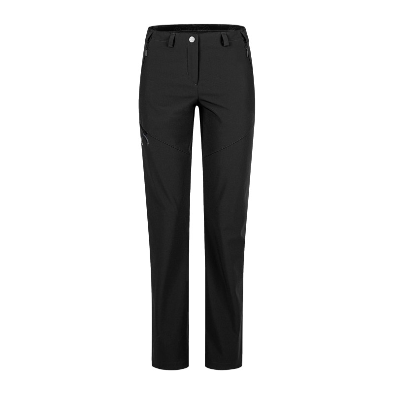 Los pantalones Breeze para mujer son resistentes al viento y al agua para mayor comodidad en climas fríos.